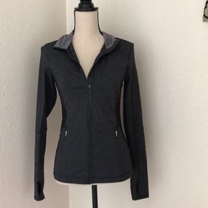 Women’s active wear jacket w/ thumb holes
